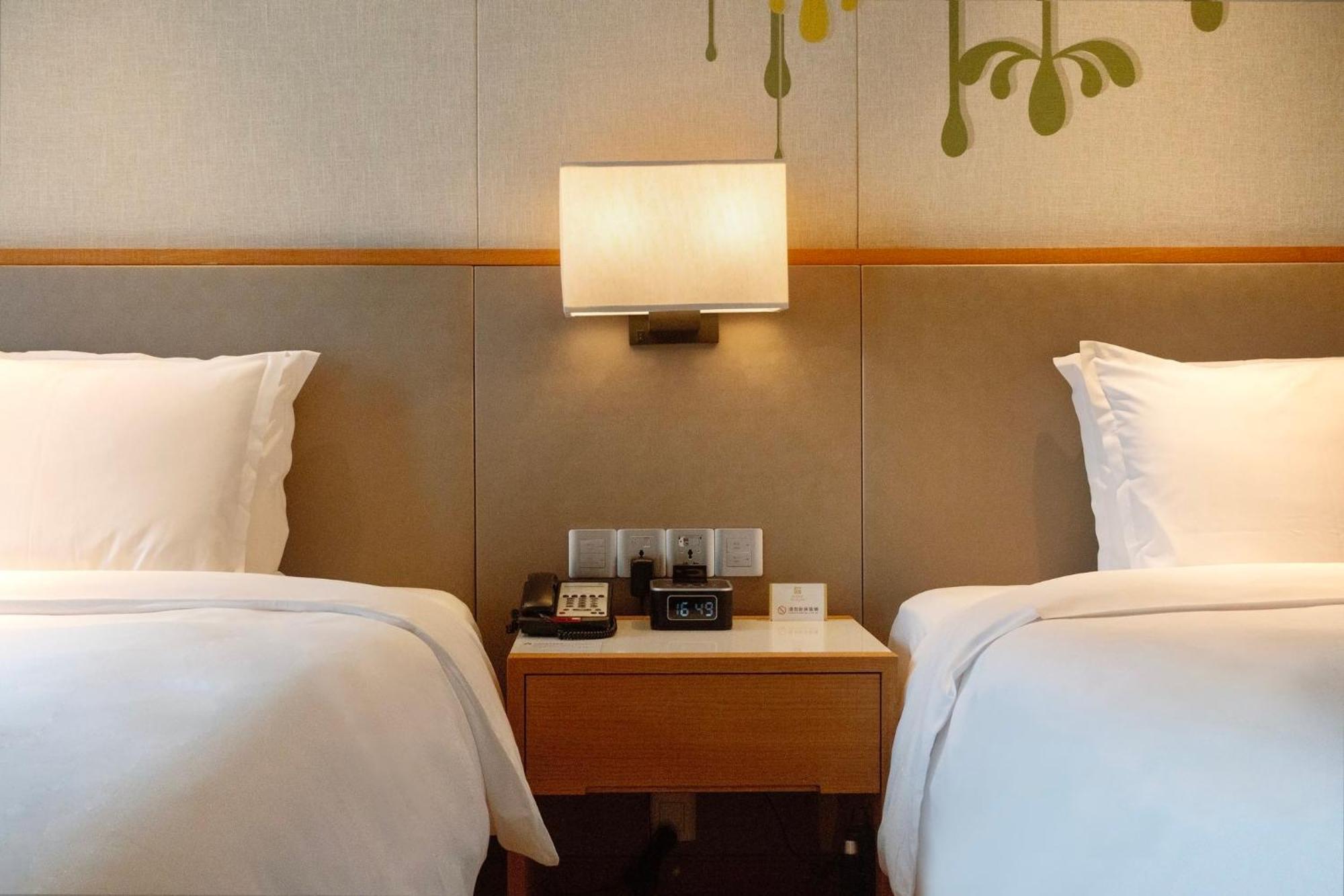 Holiday Inn Chengdu Qinhuang By Ihg Экстерьер фото