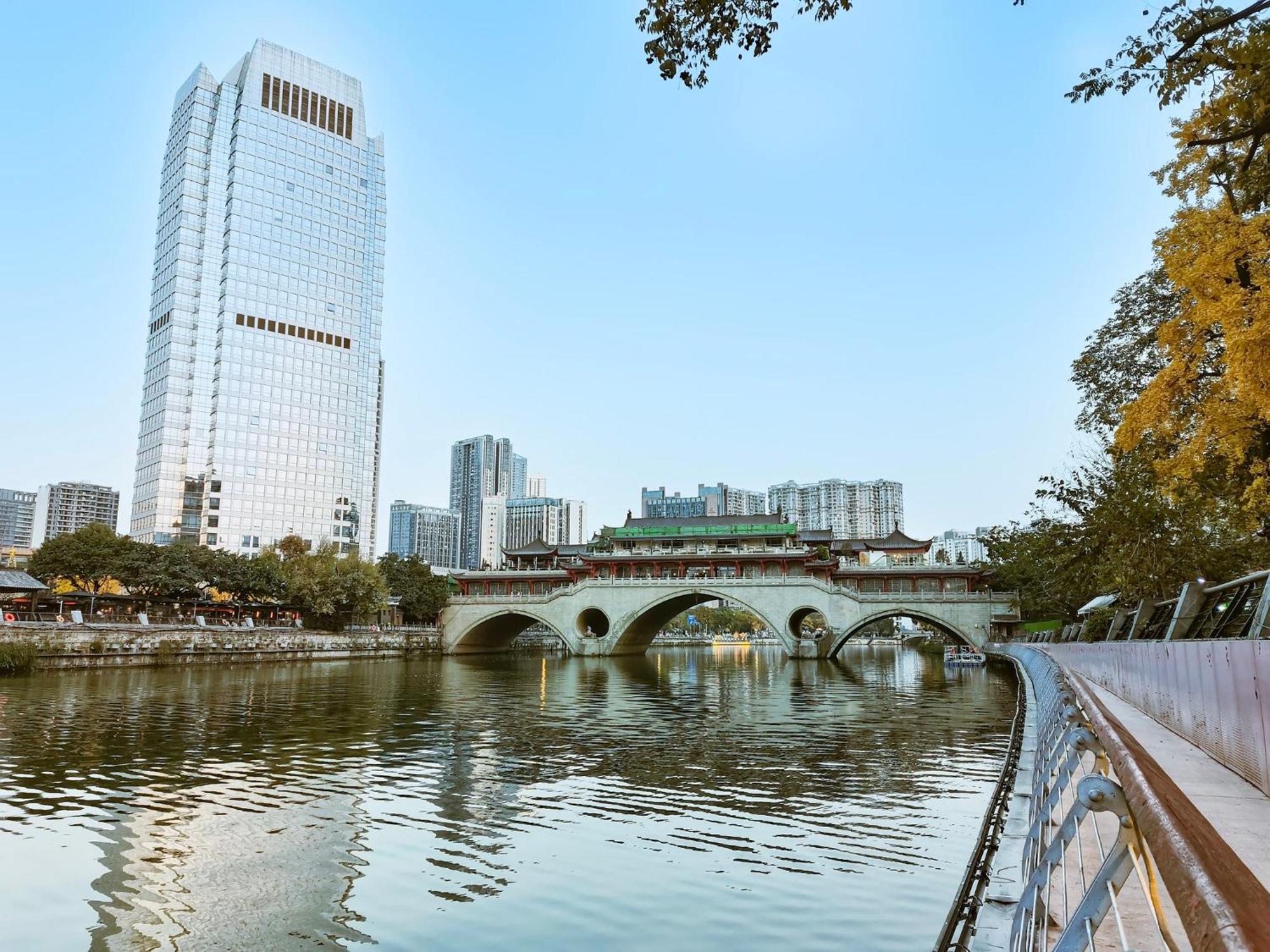 Holiday Inn Chengdu Qinhuang By Ihg Экстерьер фото